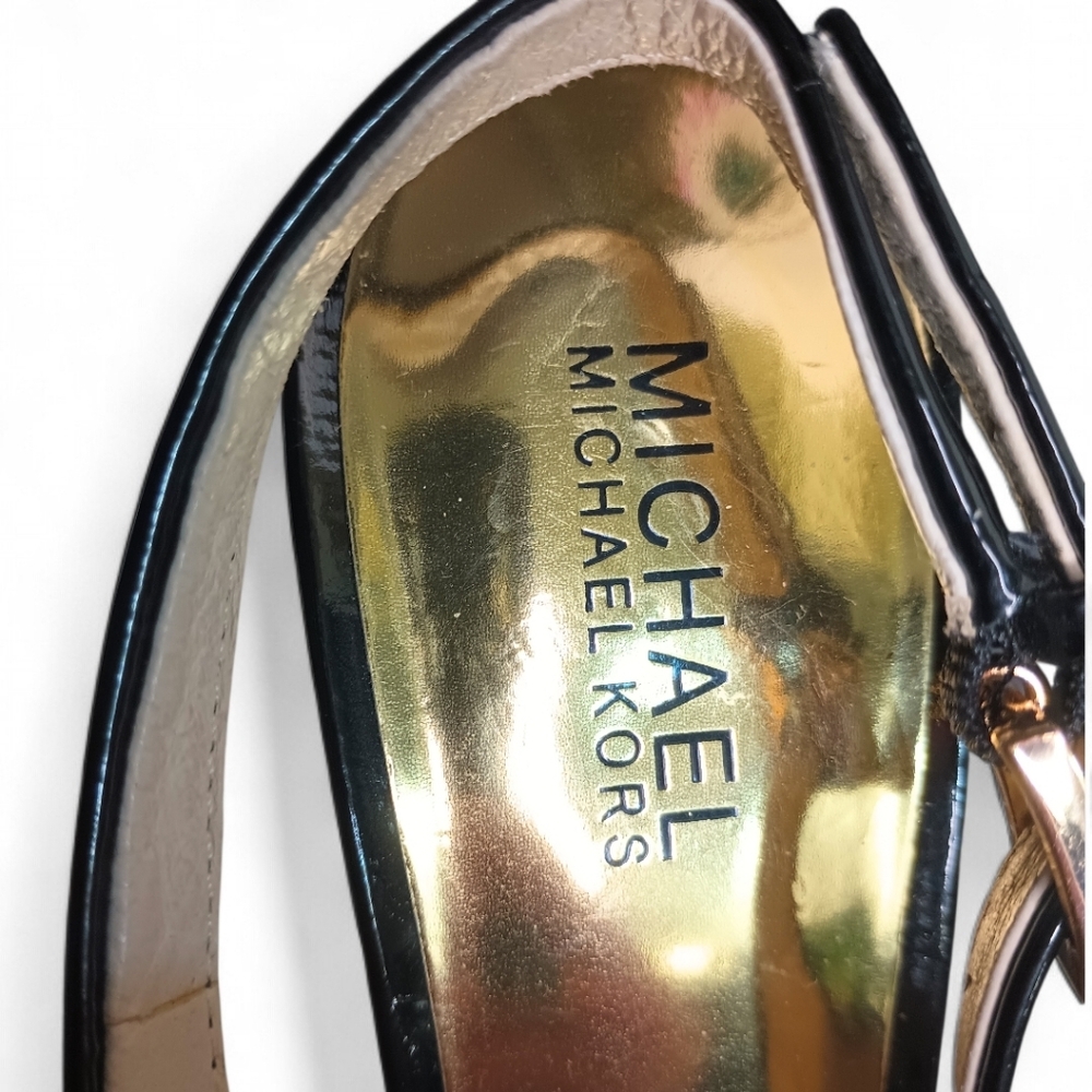 Michael Kors | Kelsey Kitten Slingback | Blk Patent Leather Gold Hardware | Sz 9 - Picture 6 of 14